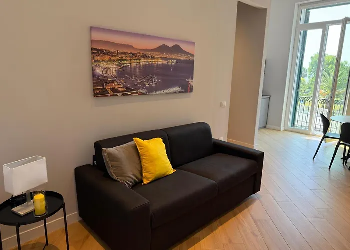 게스트하우스 Angel Suite Chiaia 4*