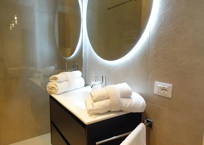 Angel Suite Chiaia 4*
